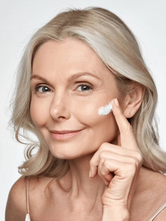 Application de la crème Éclat